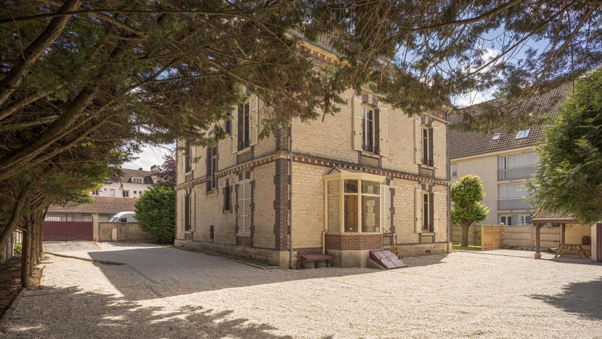 Bonappart 1 - Charme Napoleonien & Confort Troyes Dış mekan fotoğraf
